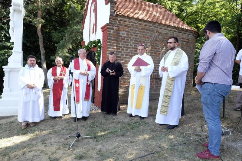 2021.06.30_Gödre felújított kálvária (22).JPG